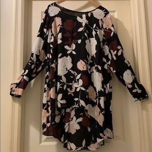 Vince Camuto Floating High Low Floral Blouse Sz 2X